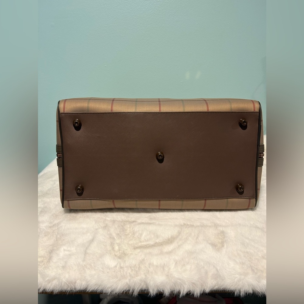 Burberry Nova Plaid Travel Bag 40cm. Authentic and Pre-owned. Great condition. - Picture 4 of 9